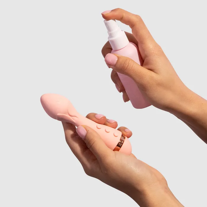 Vush Clean Queen Spray 80ml Vush Vibrators