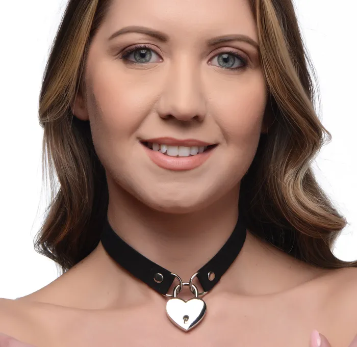 LockIt Heart Choker XR Brands Dildos